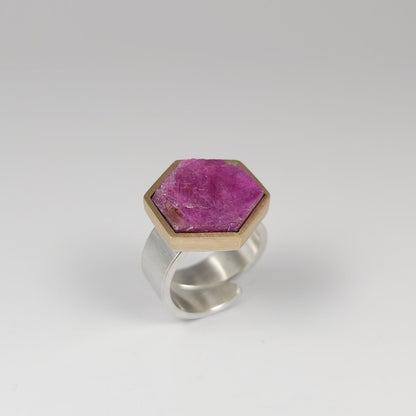 Rough ruby ring. QO