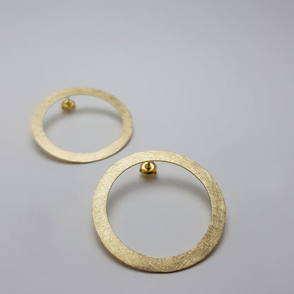 Earrings from the aRos collection