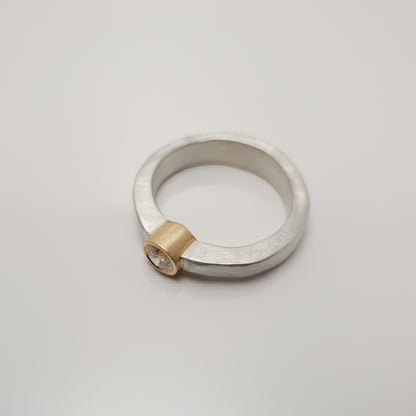 Solitaire from the forJa collection. 030